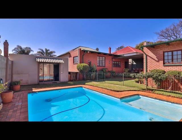 3 BEDROOM HOUSE FOR SALE IN KENSINGTON